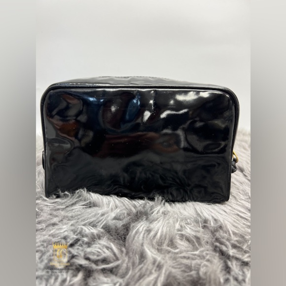 Chanel Cosmetic Pouch - Picture 5 of 15